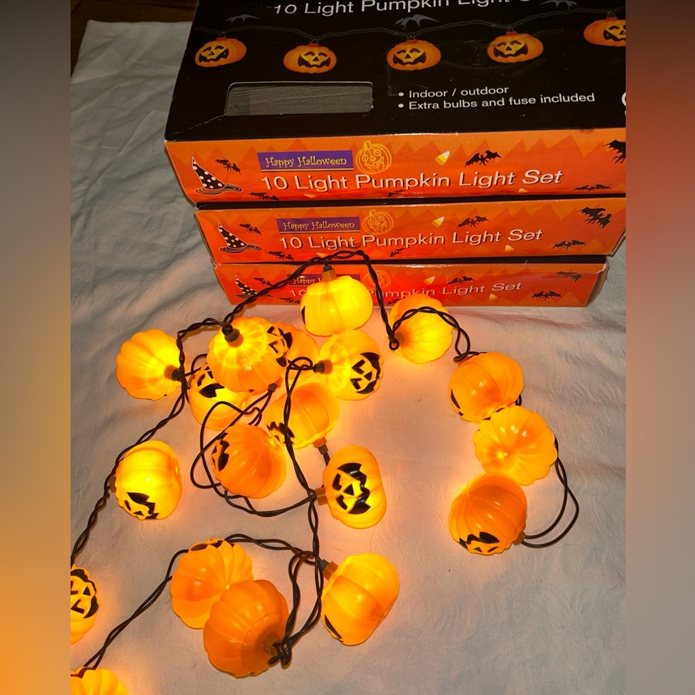 Light Up Blow-molds 10 Jack O Lanterns Strand Pumpkins Halloween Vintage 3 Boxes